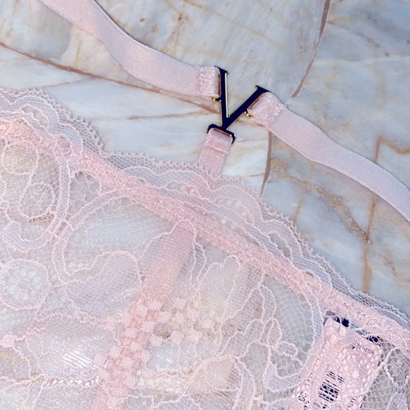 Victoria's Secret Intimates & Sleepwear New Vs Very Sexy Vhardware